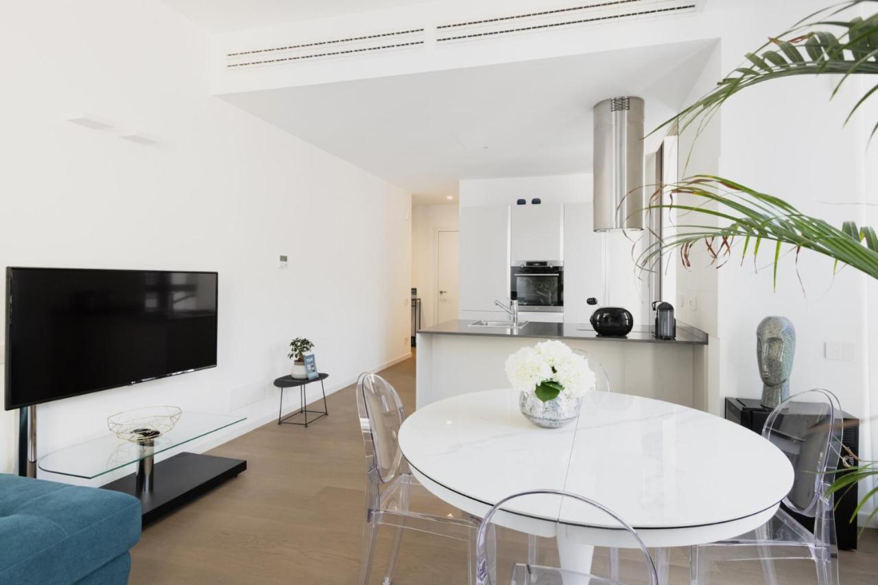 Easylife - Lussuosa Dimora Con Rooftop Condominiale Vista Duomo Milán Exterior foto