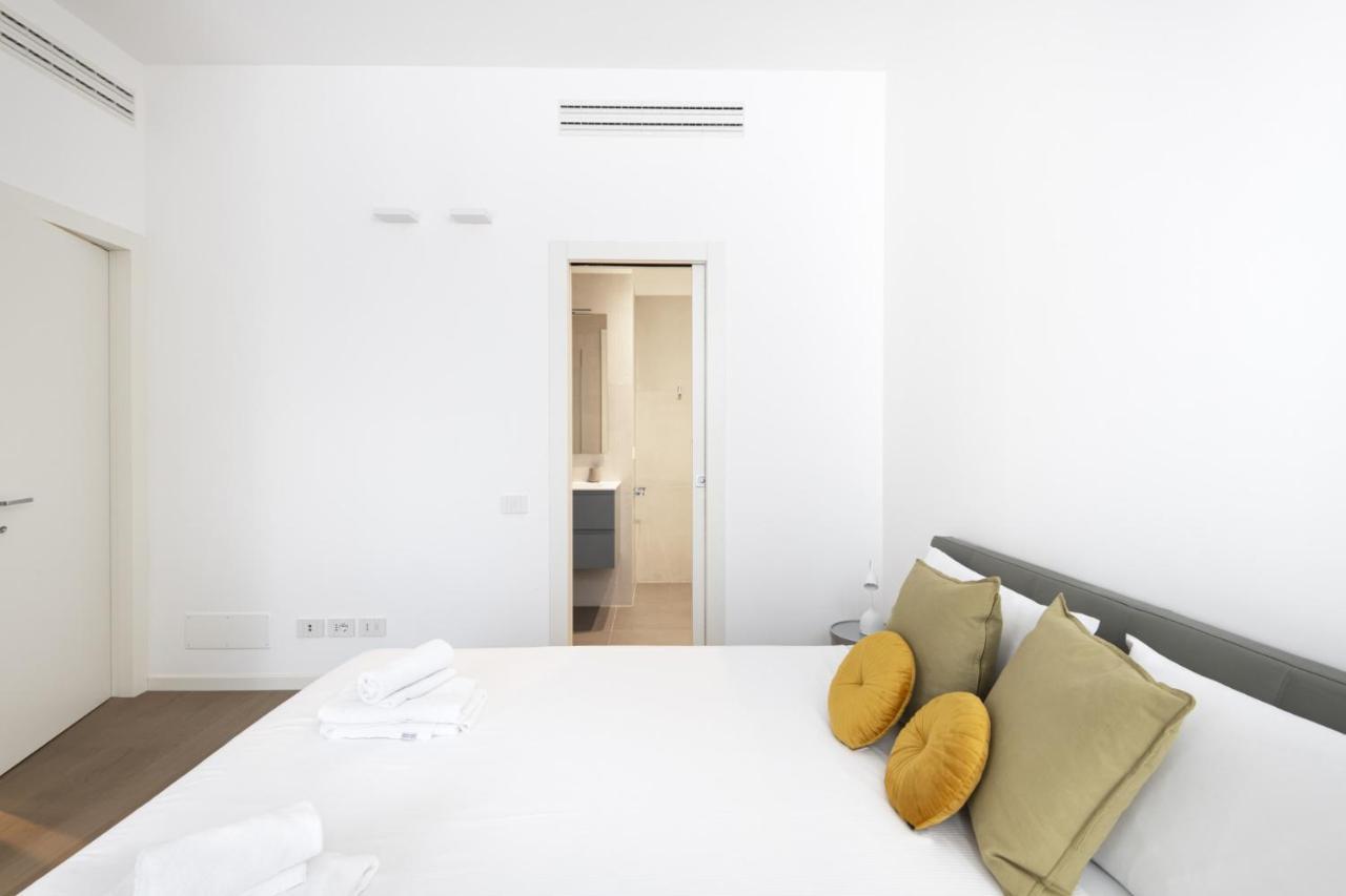 Easylife - Lussuosa Dimora Con Rooftop Condominiale Vista Duomo Milán Exterior foto