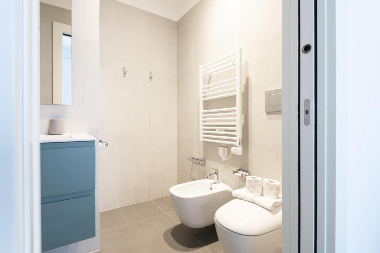 Easylife - Lussuosa Dimora Con Rooftop Condominiale Vista Duomo Milán Exterior foto